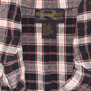 Vintage Requirements Petite plaid shirt with button S/M